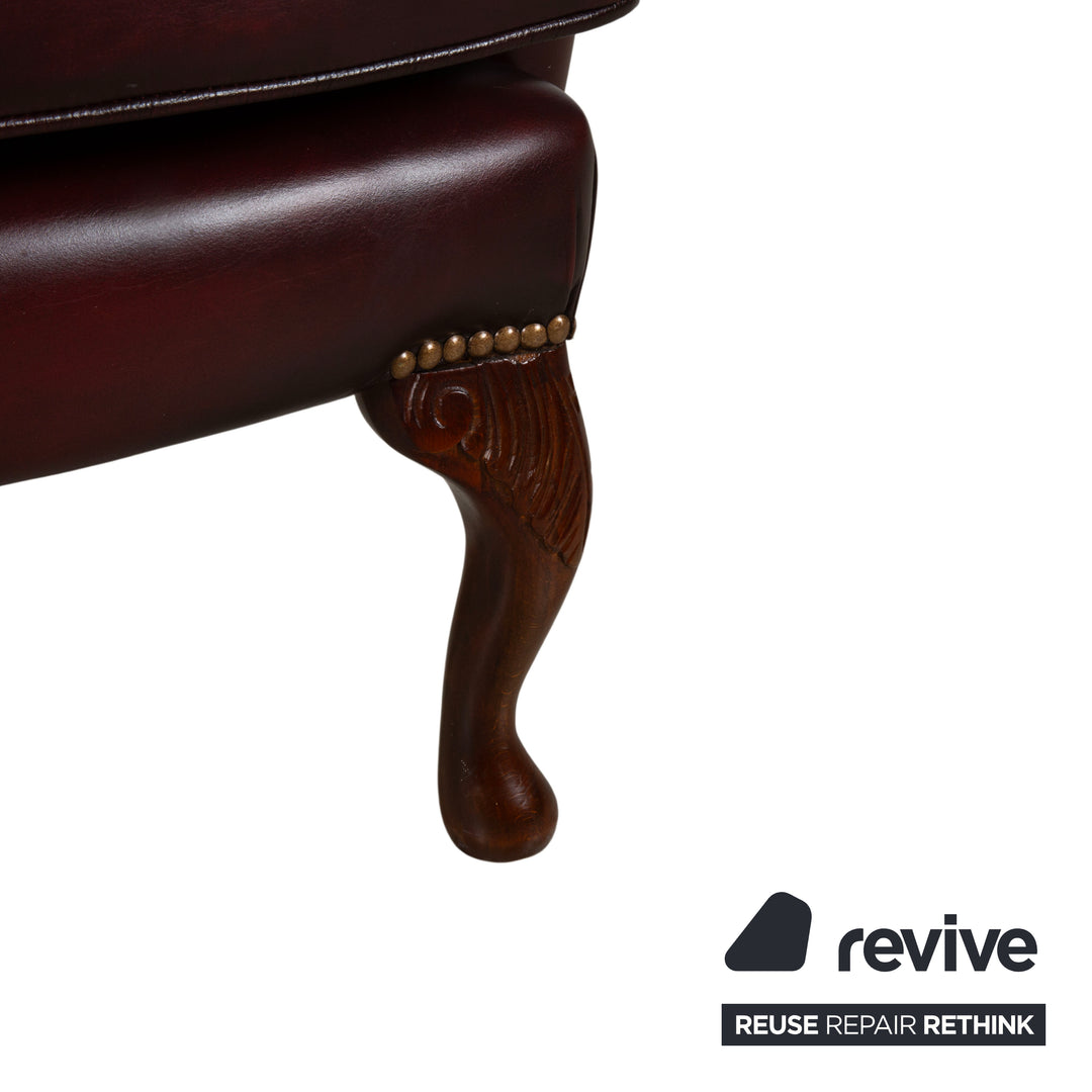 Fauteuil Chesterfield en cuir et bois, marron, rouge bordeaux, bergère