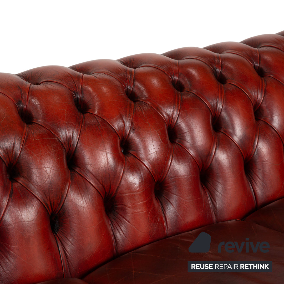 Canapé Chesterfield en cuir marron et rouge, quatre places
