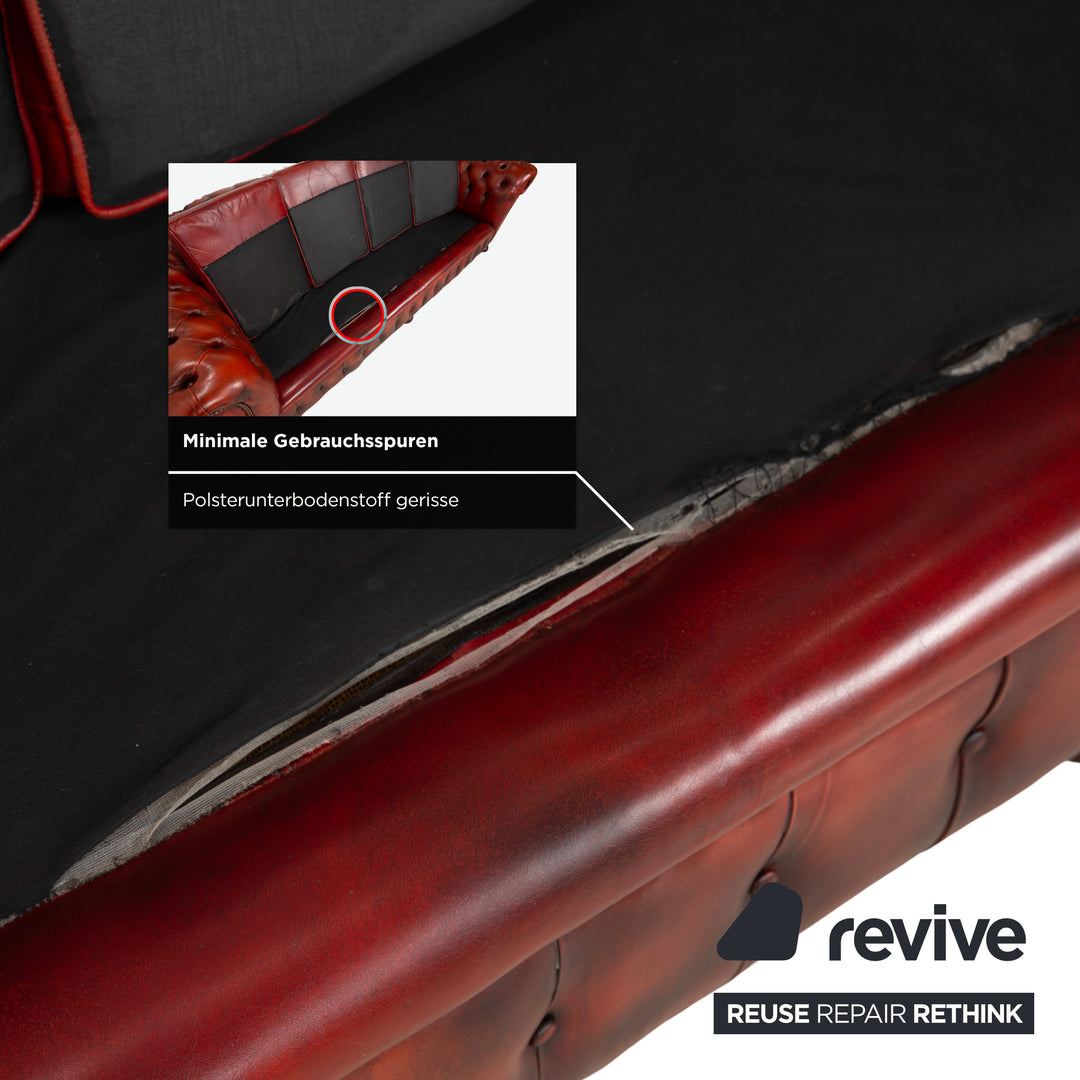 Canapé Chesterfield en cuir marron et rouge, quatre places