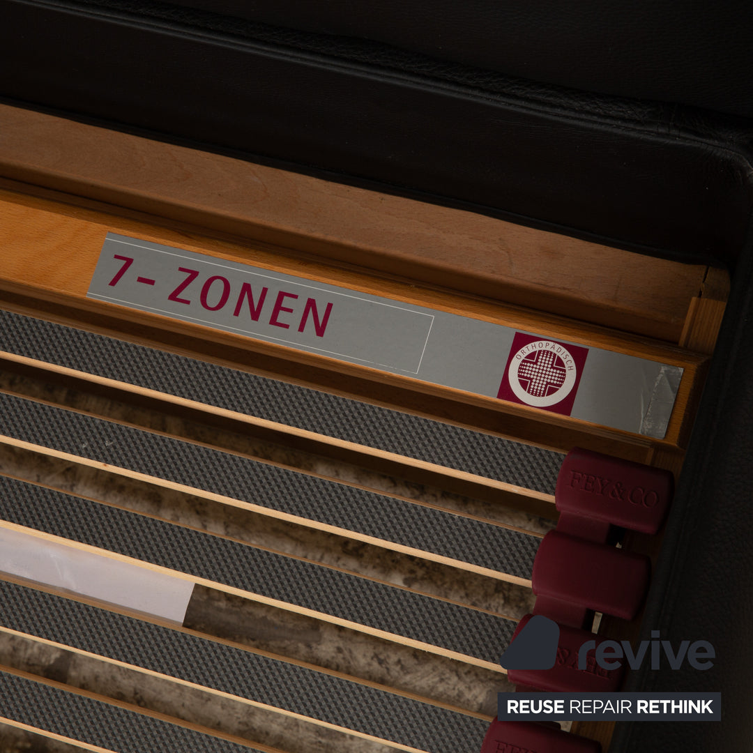 Christine Kröncke Leder Bett Schwarz 140x200