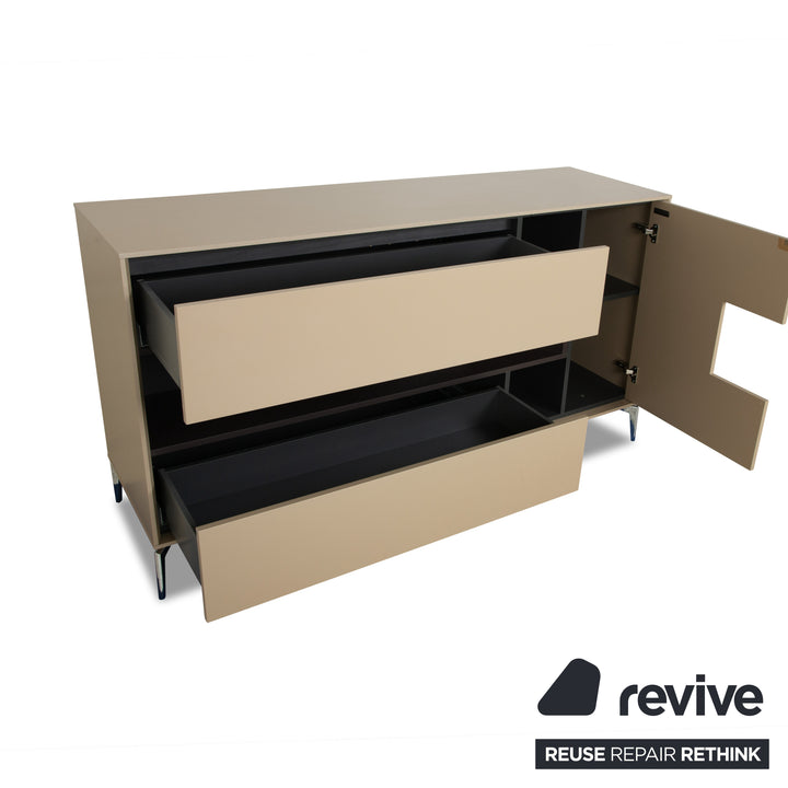 Buffet en bois beige à éclairage indirect Slot de Christine Kröncke