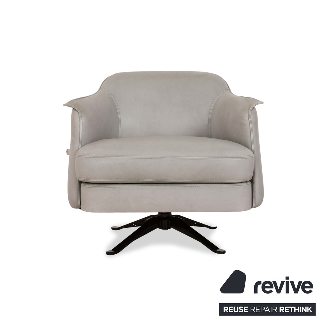 Cierre Boheme lederen fauteuil grijs incl. voetenbank