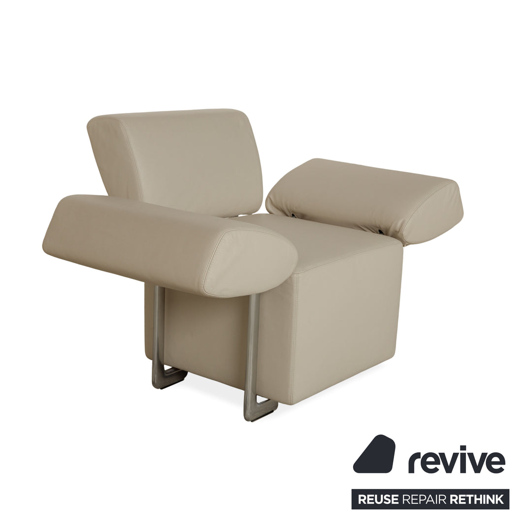 Fauteuil COR Clou en cuir crème fonction manuelle