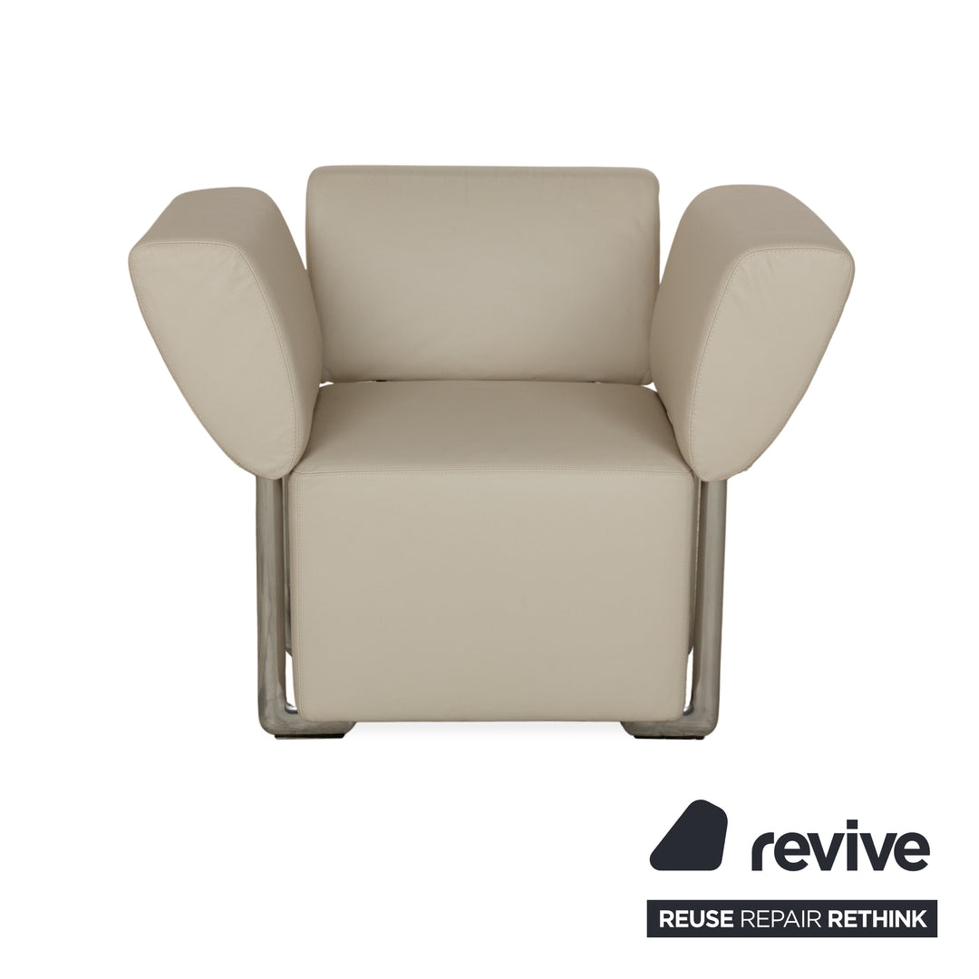 Fauteuil COR Clou en cuir crème fonction manuelle