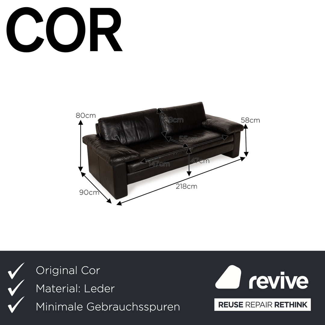 Canapé trois places en cuir noir Cor Conseta