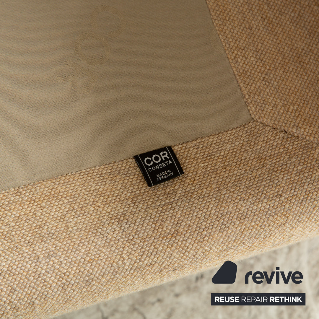 Canapé deux places en tissu beige Cor Conseta avec appuie-têtes