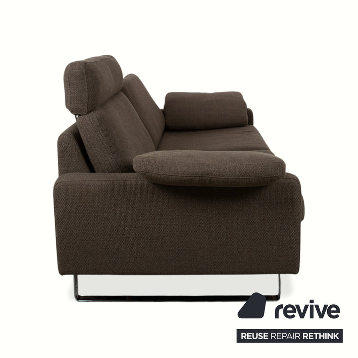 COR Conseta Zweisitzer Stoff Sofa Schlamm Braun bodenfrei mit Kufen