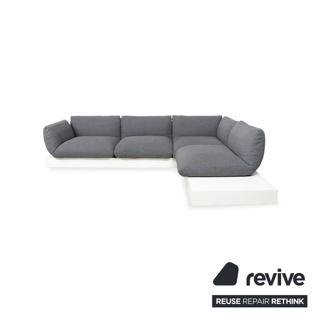 COR Jalis Ecksofa Stoff Grau Podest Weiß Couch Recamire Rechts