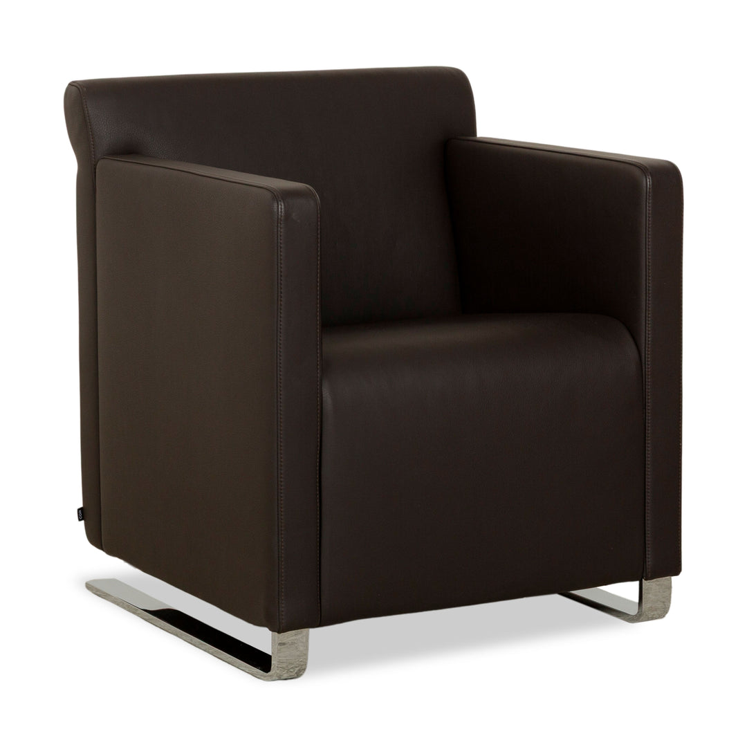 Cor Quandt leather armchair dark brown