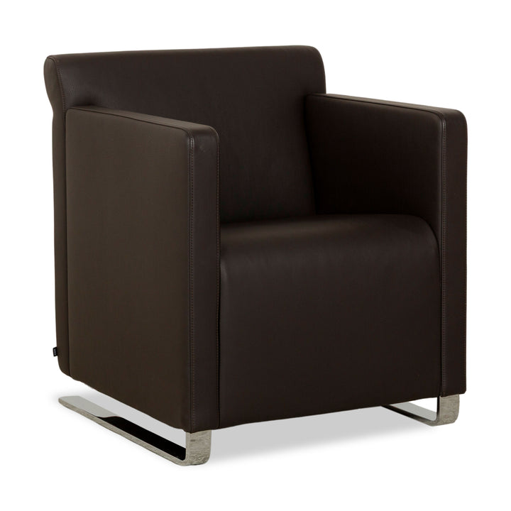Cor Quandt leather armchair dark brown