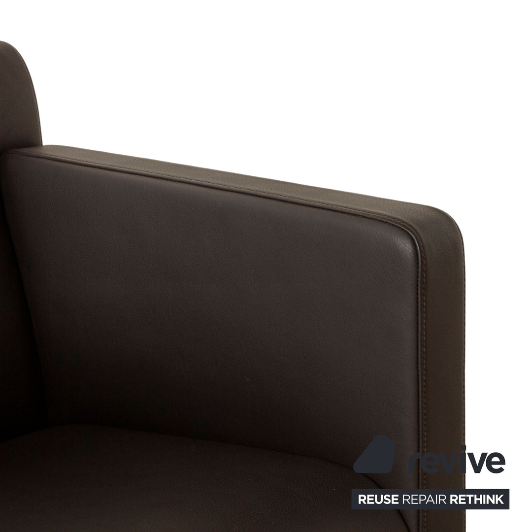 Cor Quandt leather armchair dark brown