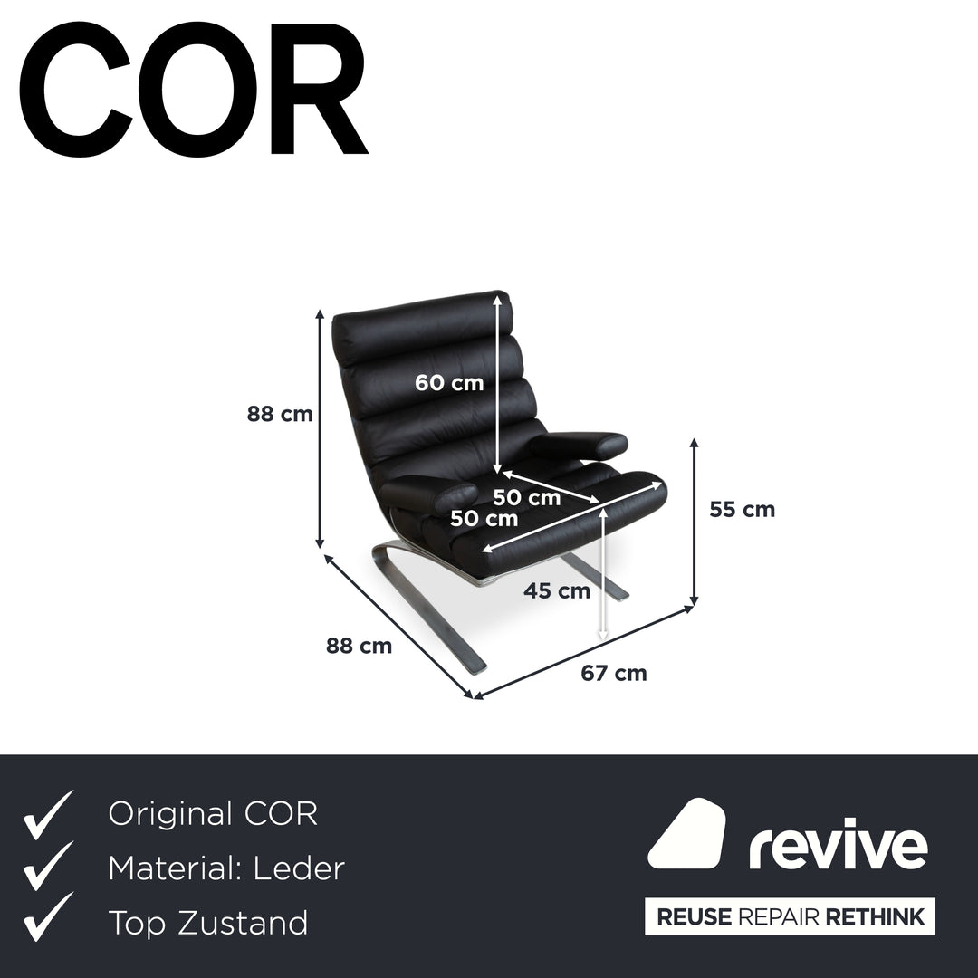 Fauteuil Cor Sinus cuir chromé noir avec pouf, piètement luge, retapissé
