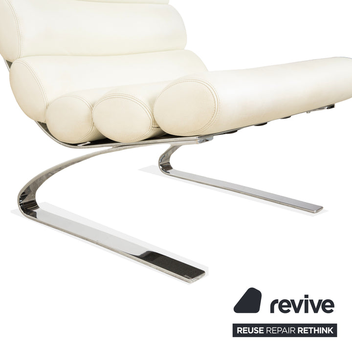 Fauteuil cantilever en cuir Cor Sinus, blanc crème, avec repose-pieds