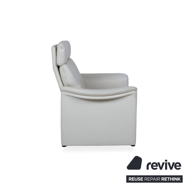 Cor Zento Leather Armchair Cream manual function