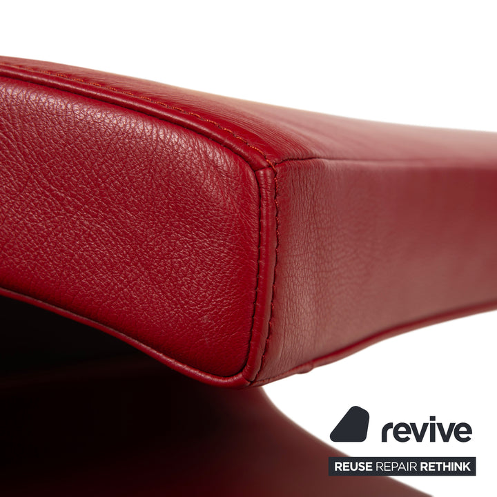 Reposapiés de cuero rojo de Sede DS 152