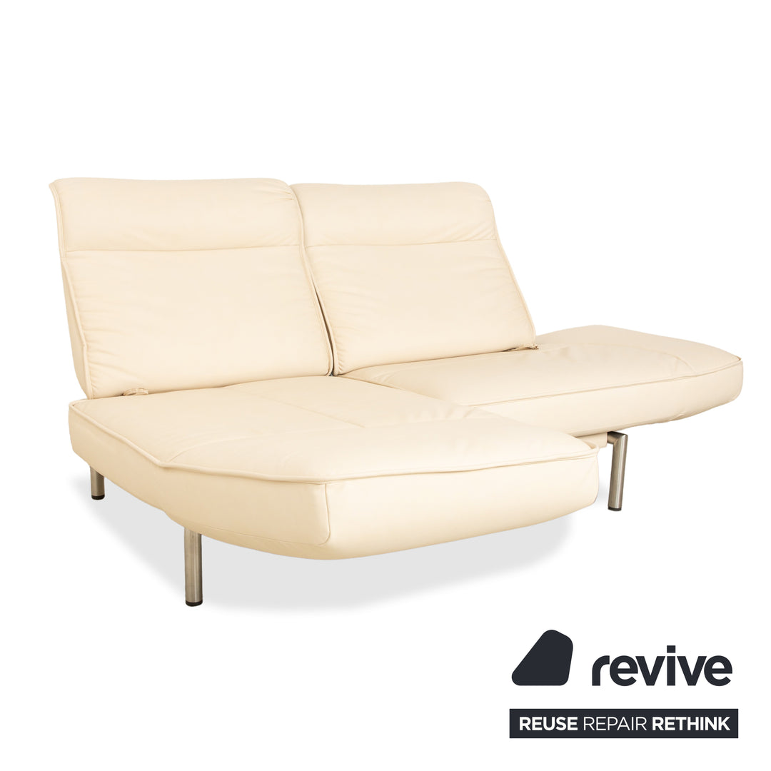 Canapé deux places en cuir vegan de Sede DS-450 crème beige fonction relaxation manuelle par Thomas Althaus nouvelle housse