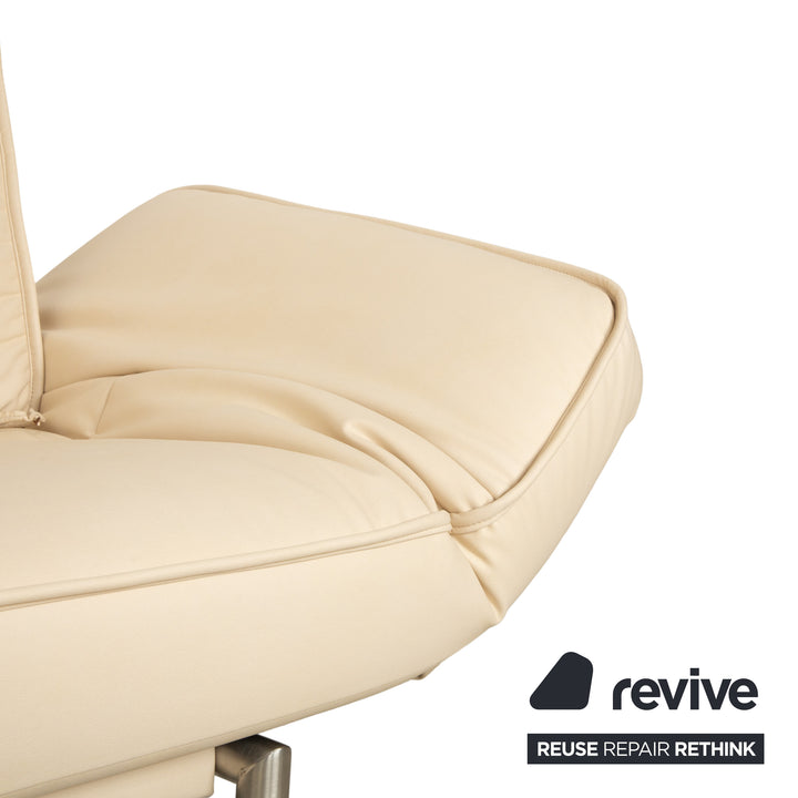 de Sede DS-450 vegan leather two-seater couch cream beige manual relaxation function by Thomas Althaus new cover