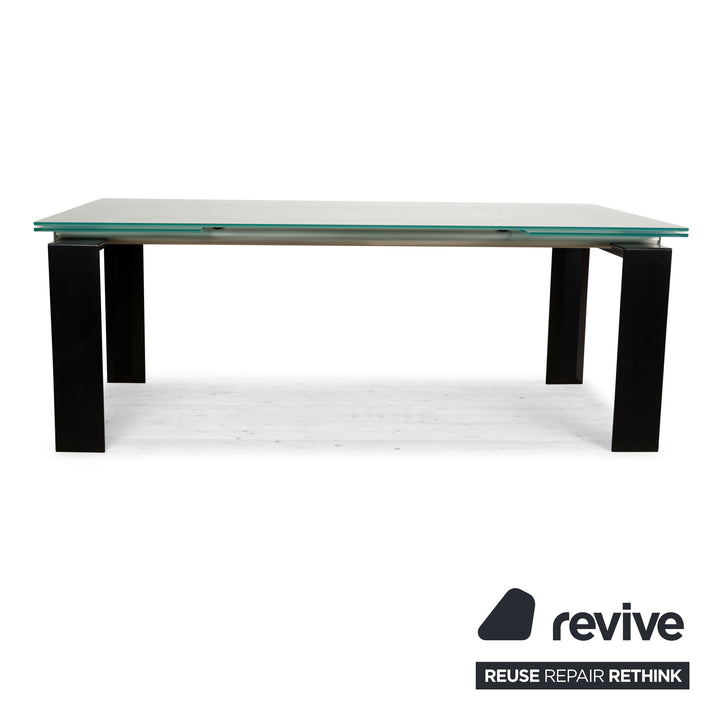 Table à manger extensible en verre sur pilotis Desalto argentée et noire