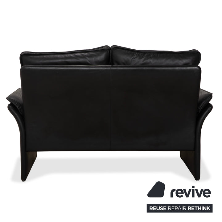 Canapé deux places Scala en cuir noir à trois points