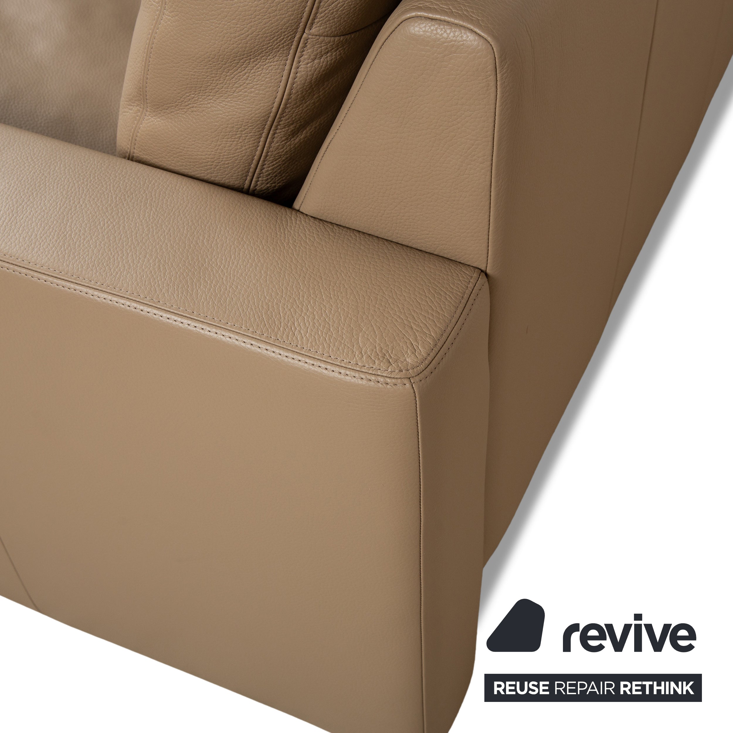 Canapé trois places Erpo CL 100 en cuir crème