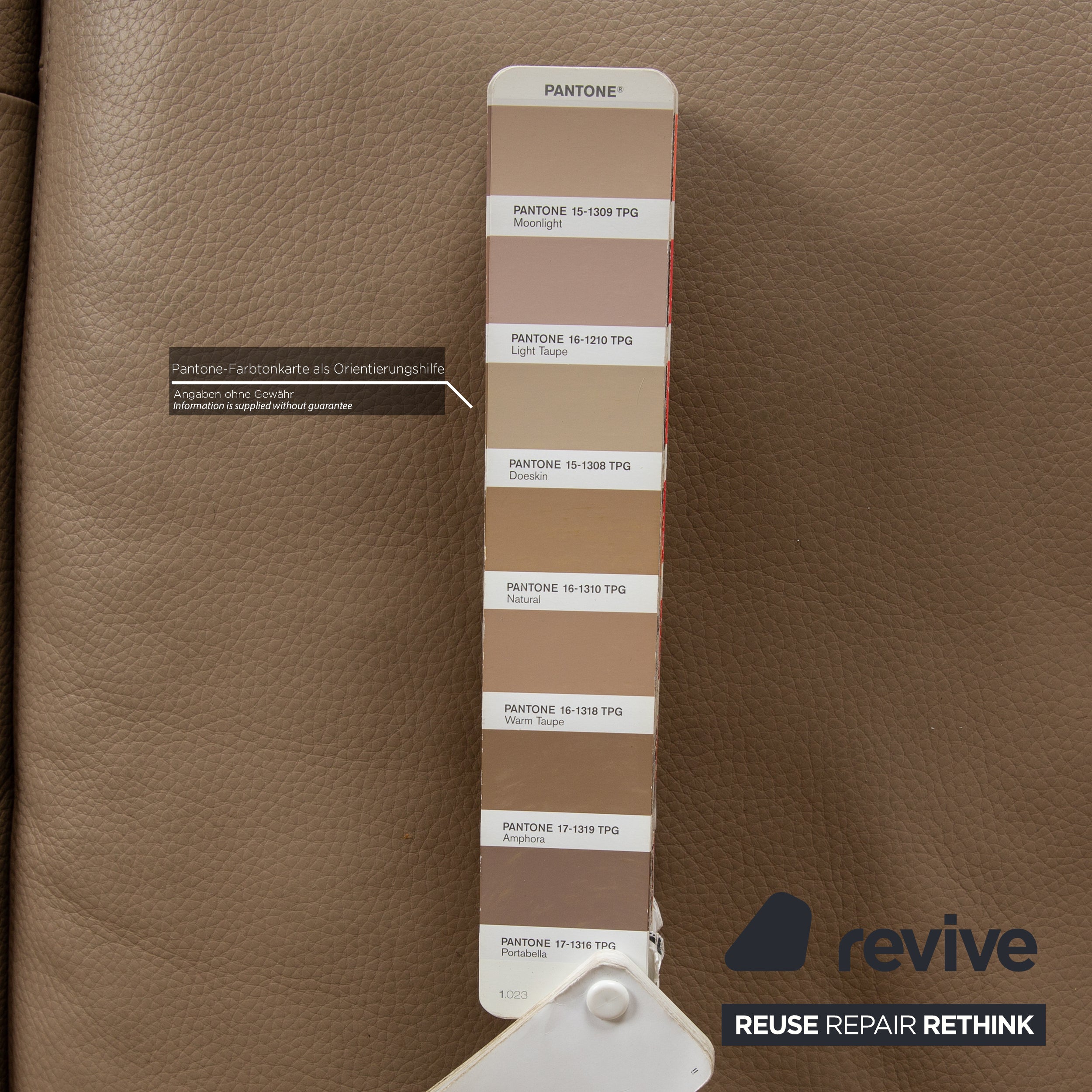 Canapé trois places Erpo CL 100 en cuir crème