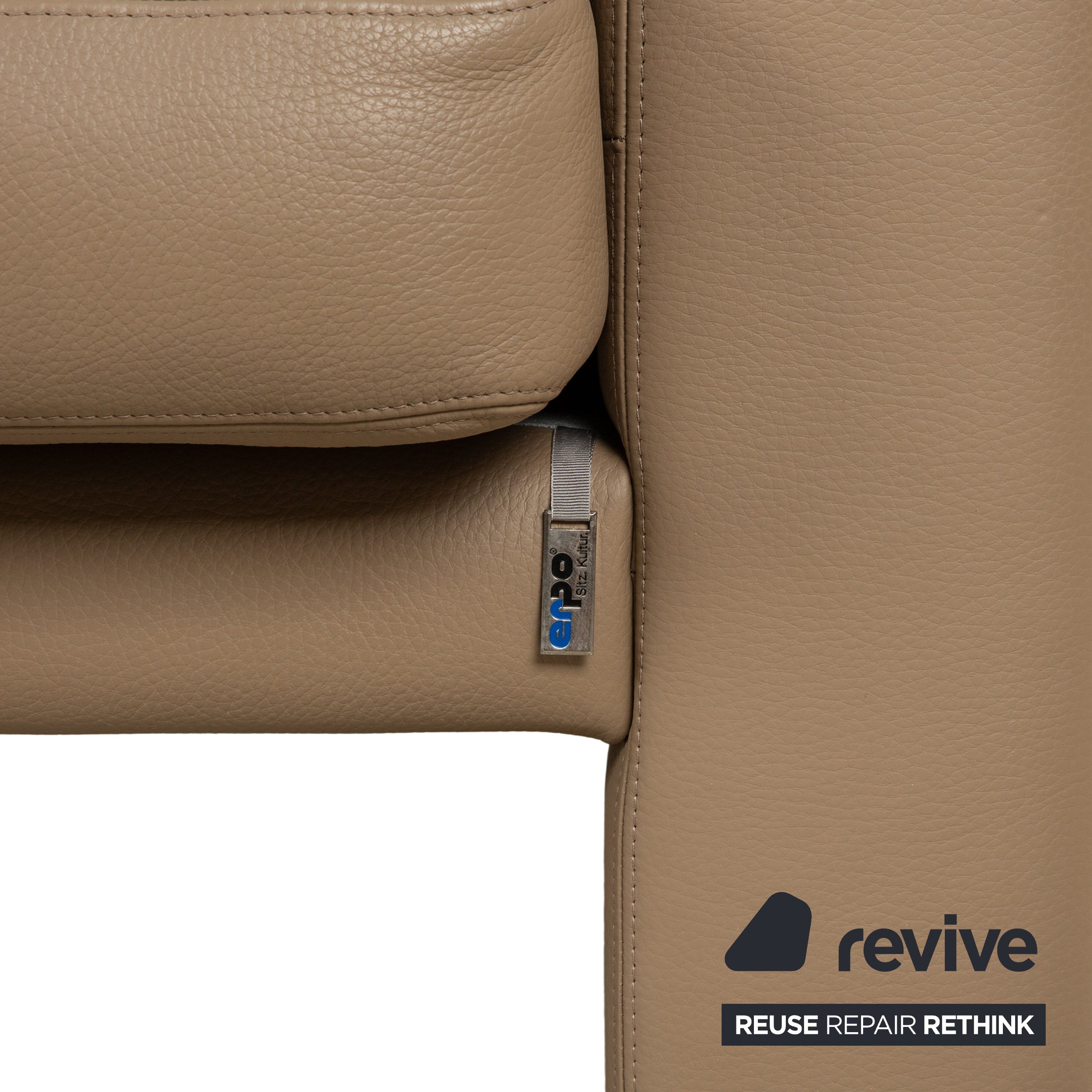 Canapé trois places Erpo CL 100 en cuir crème