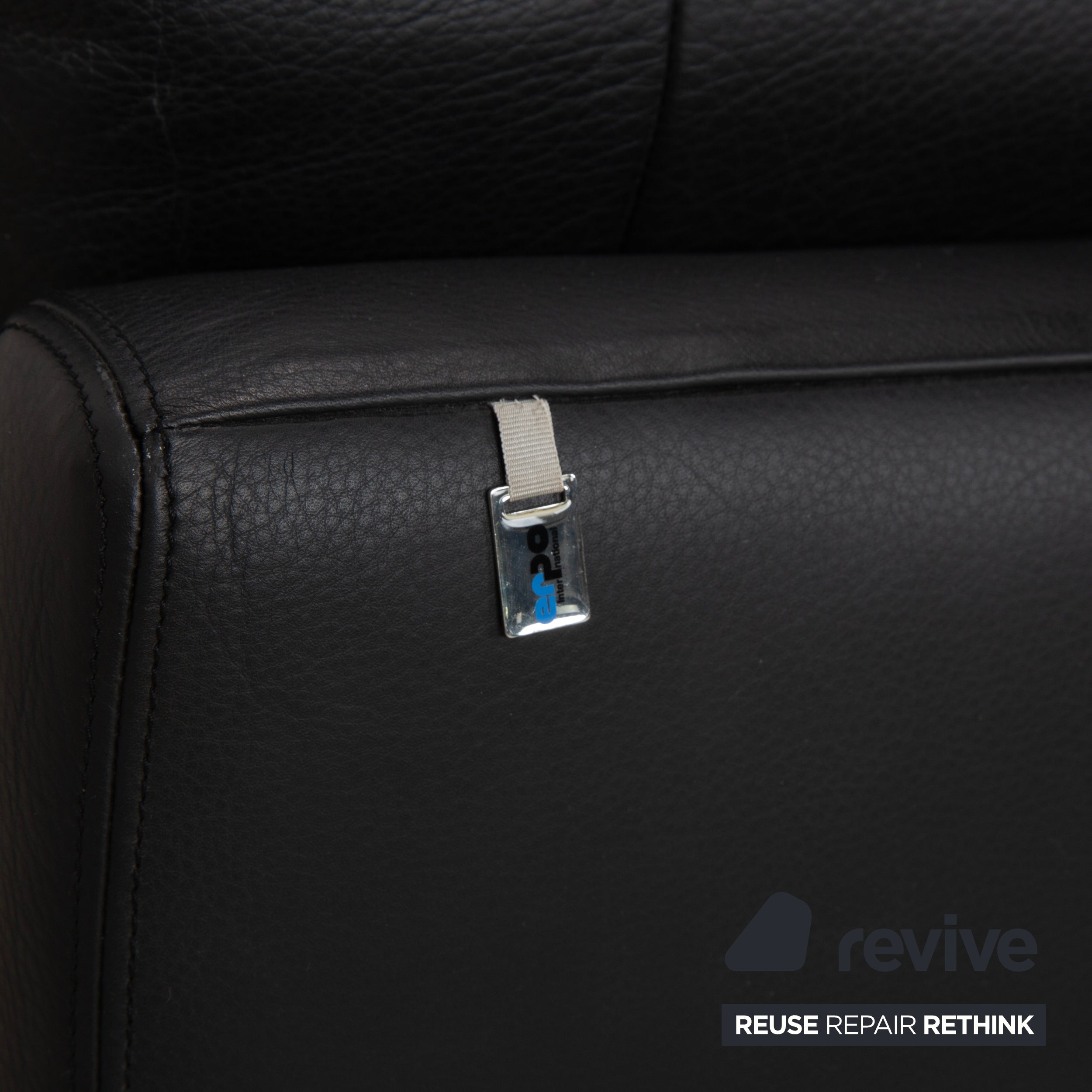 Canapé deux places en cuir noir Erpo CL 200