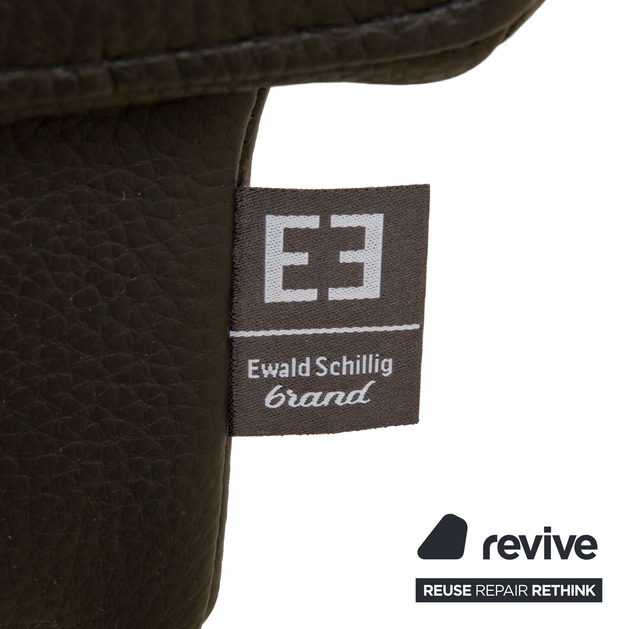 Canapé d'angle en cuir noir Ewald Schillig Brand Face avec méridienne électrique. Canapé droit.