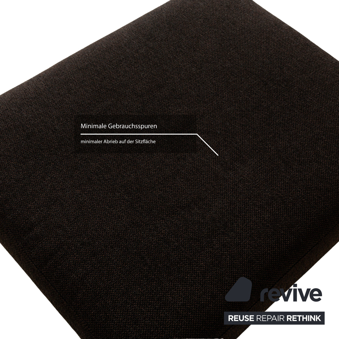 Fauteuil en tissu Concept Plus Ewald Schillig avec tabouret noir