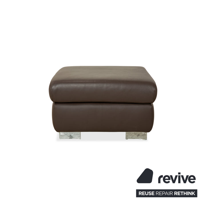 Ensemble canapé d'angle et pouf en cuir marron Ewald Schillig Courage, à réglage manuel.