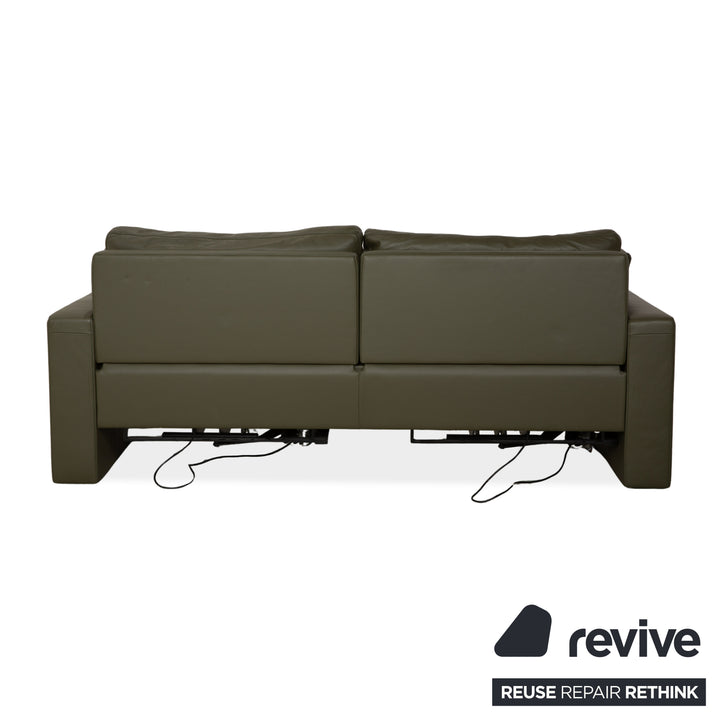 Canapé deux places en cuir vert olive FSM Claro avec fonctions manuelles et électriques