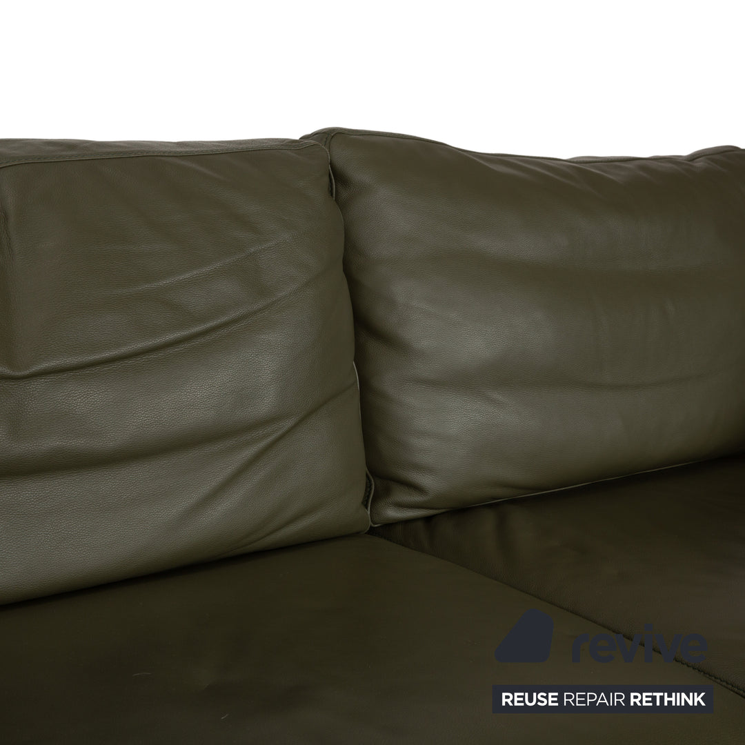 Canapé deux places en cuir vert olive FSM Claro avec fonctions manuelles et électriques