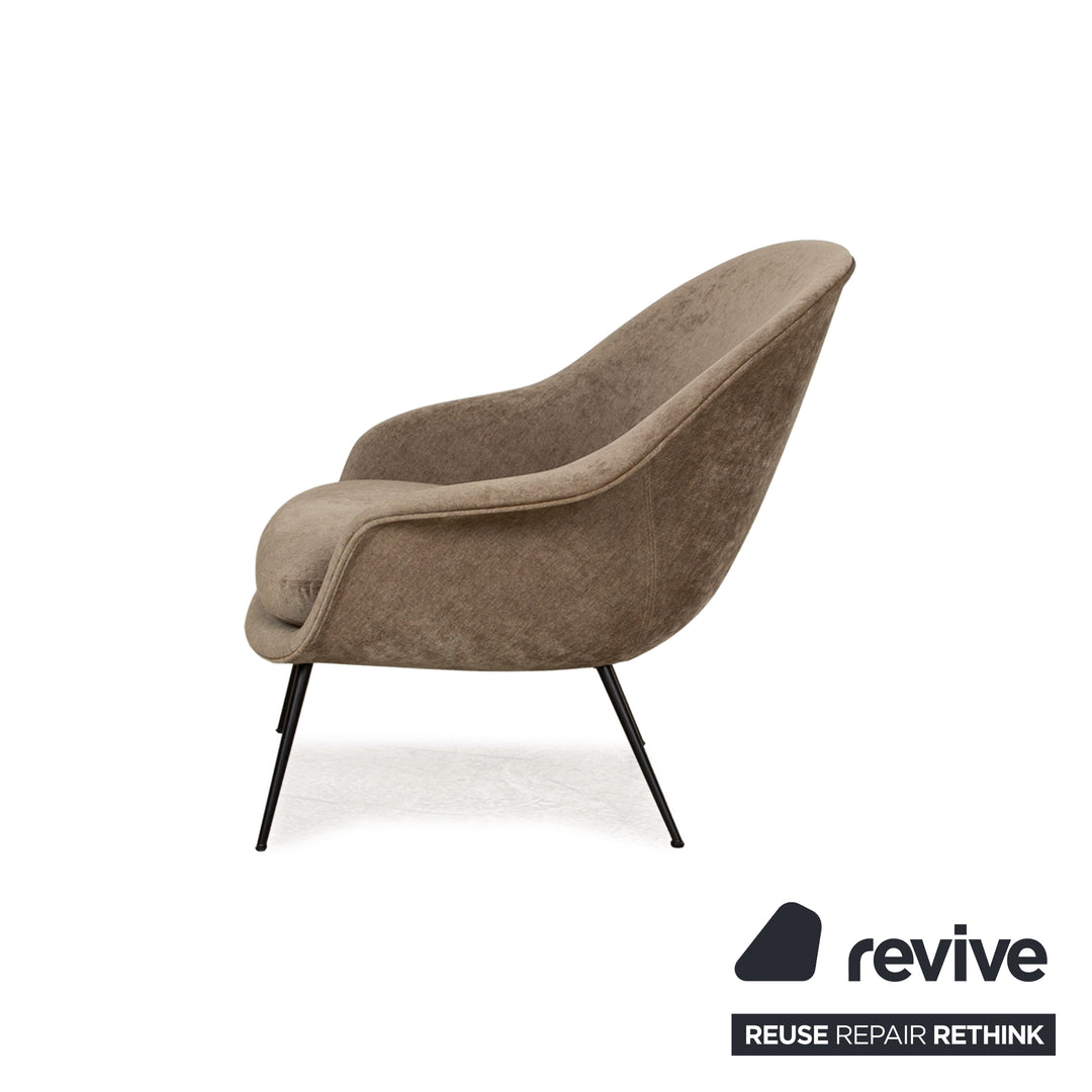 Gubi BAT fauteuil en tissu marron marron vert structure noir
