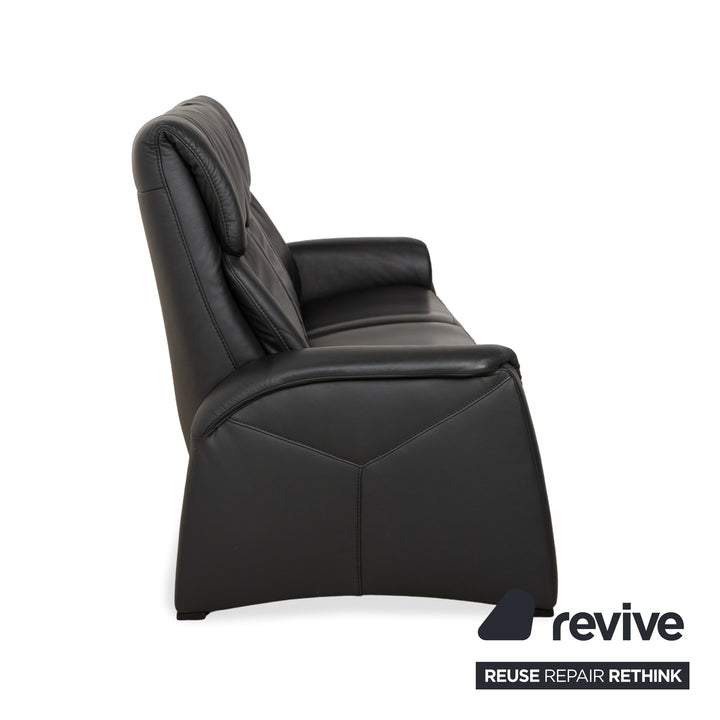 Canapé trois places en cuir Himolla 4978, couleur anthracite/gris foncé.