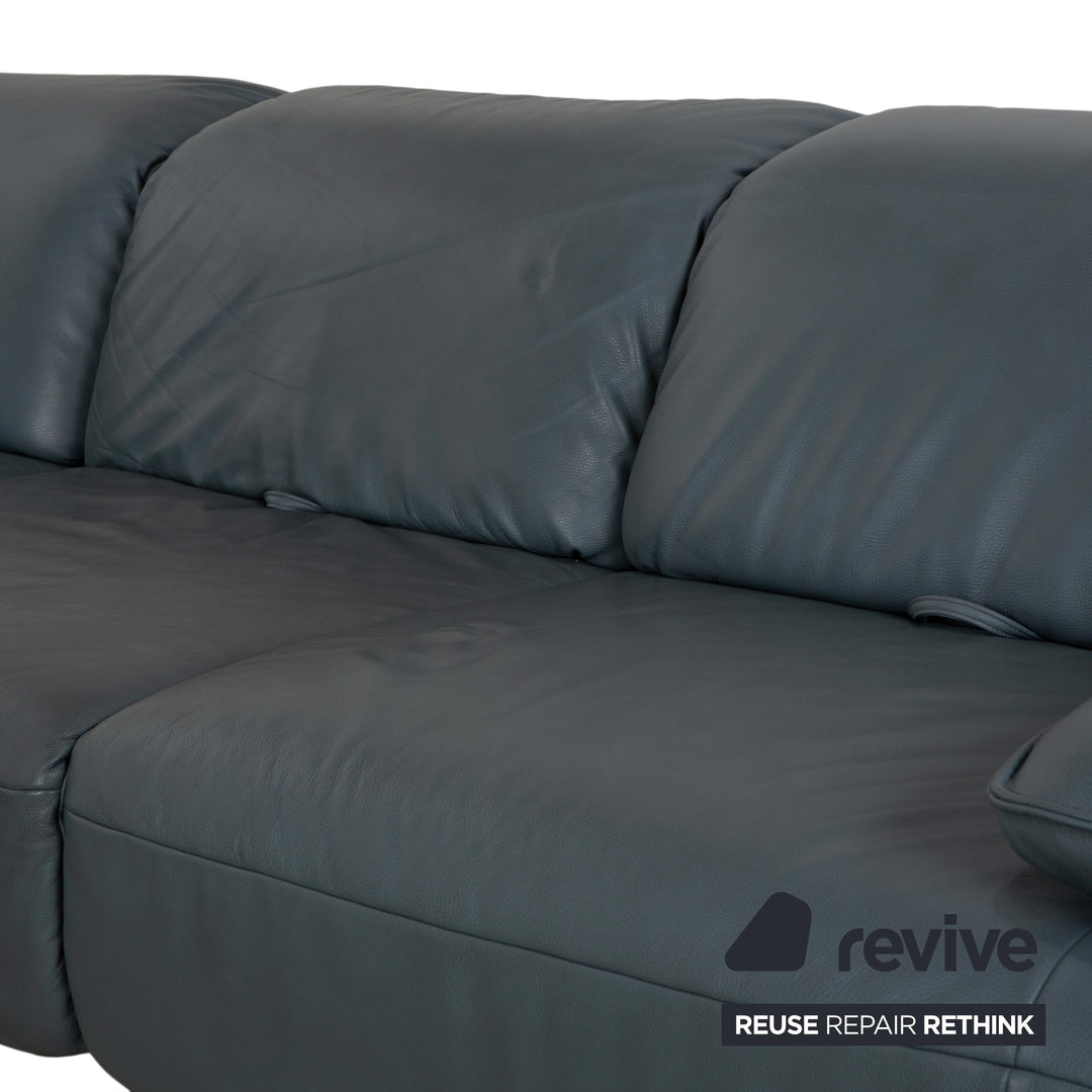 Canapé d'angle en cuir Himolla Biella, bleu-gris pétrole, réglage manuel et électrique.