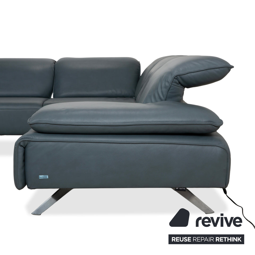 Canapé d'angle en cuir Himolla Biella, bleu-gris pétrole, réglage manuel et électrique.