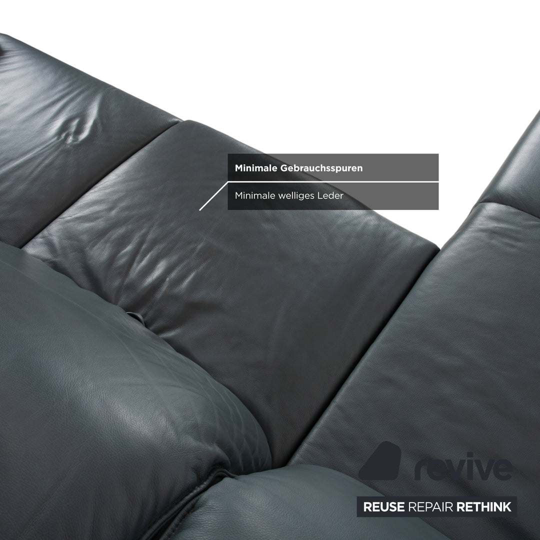 Canapé d'angle en cuir Himolla Biella, bleu-gris pétrole, réglage manuel et électrique.