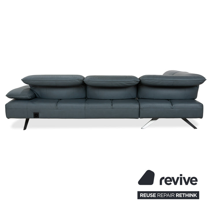 Canapé d'angle en cuir Himolla Biella avec pouf, bleu-gris pétrole, réglage manuel et électrique.