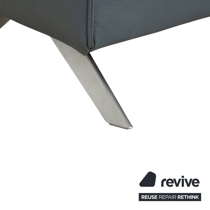 Canapé d'angle en cuir Himolla Biella avec pouf, bleu-gris pétrole, réglage manuel et électrique.