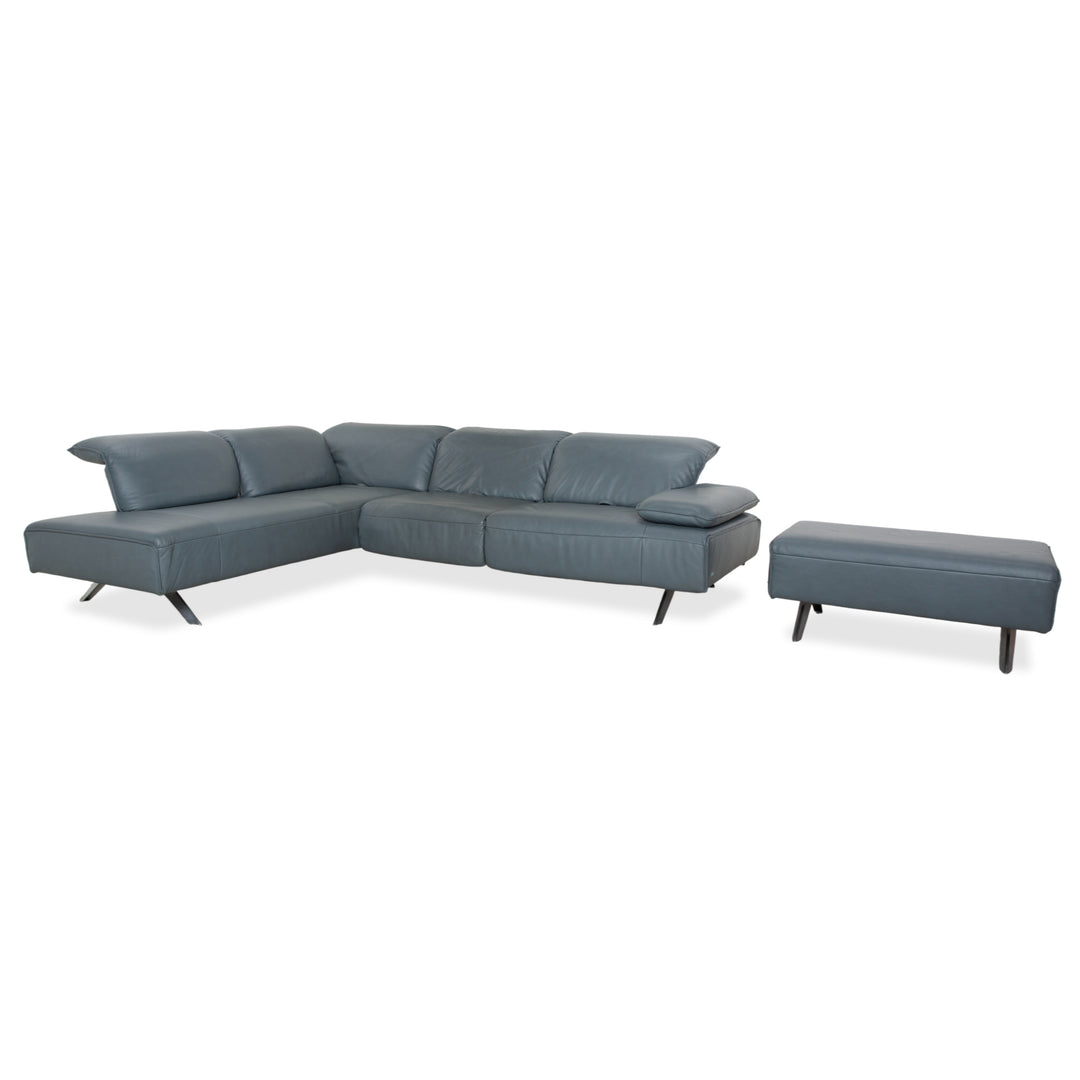 Canapé d'angle en cuir Himolla Biella avec pouf, bleu-gris pétrole, réglage manuel et électrique.