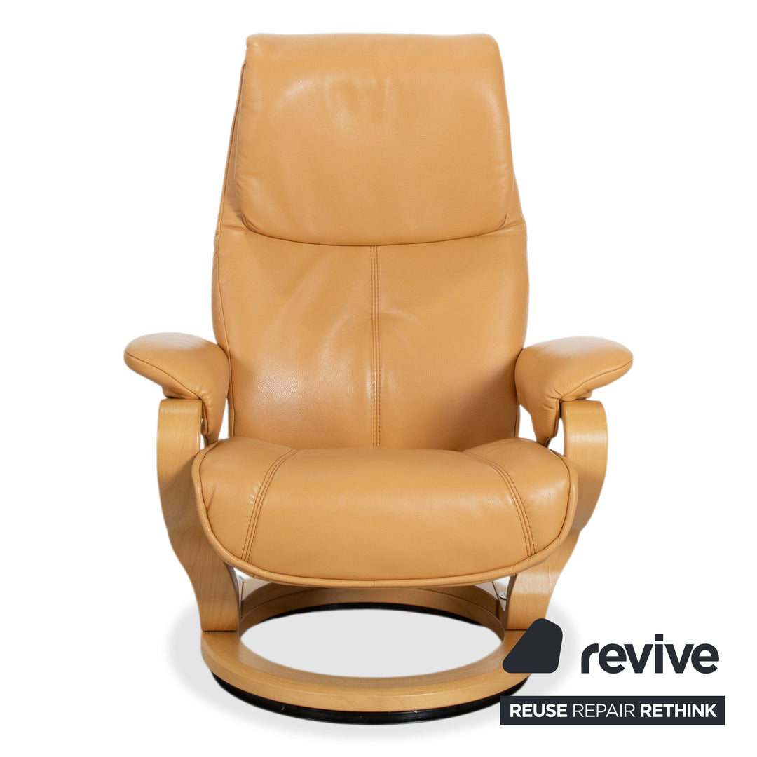 Fauteuil en cuir Himolla marron cognac avec pouf