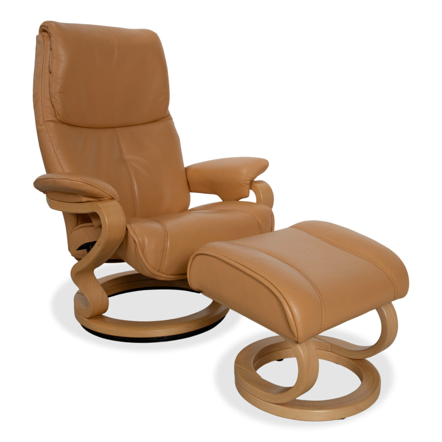 Fauteuil en cuir Himolla marron cognac avec pouf