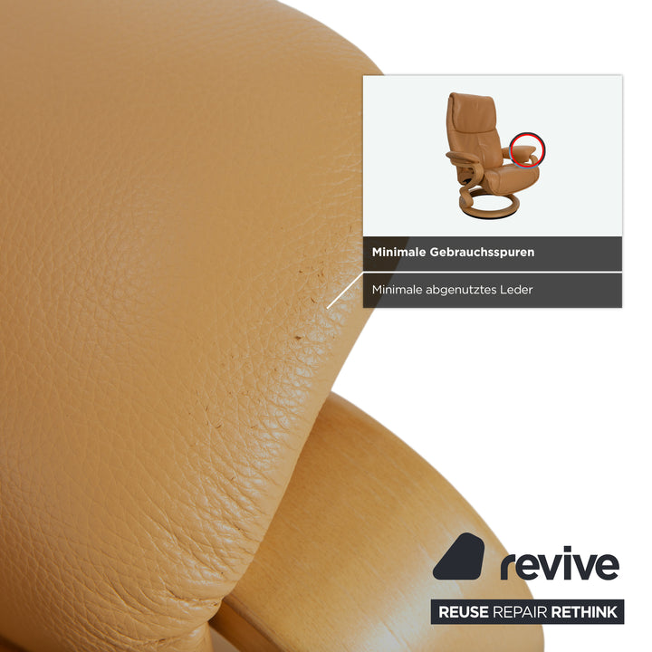Fauteuil en cuir Himolla marron cognac avec pouf