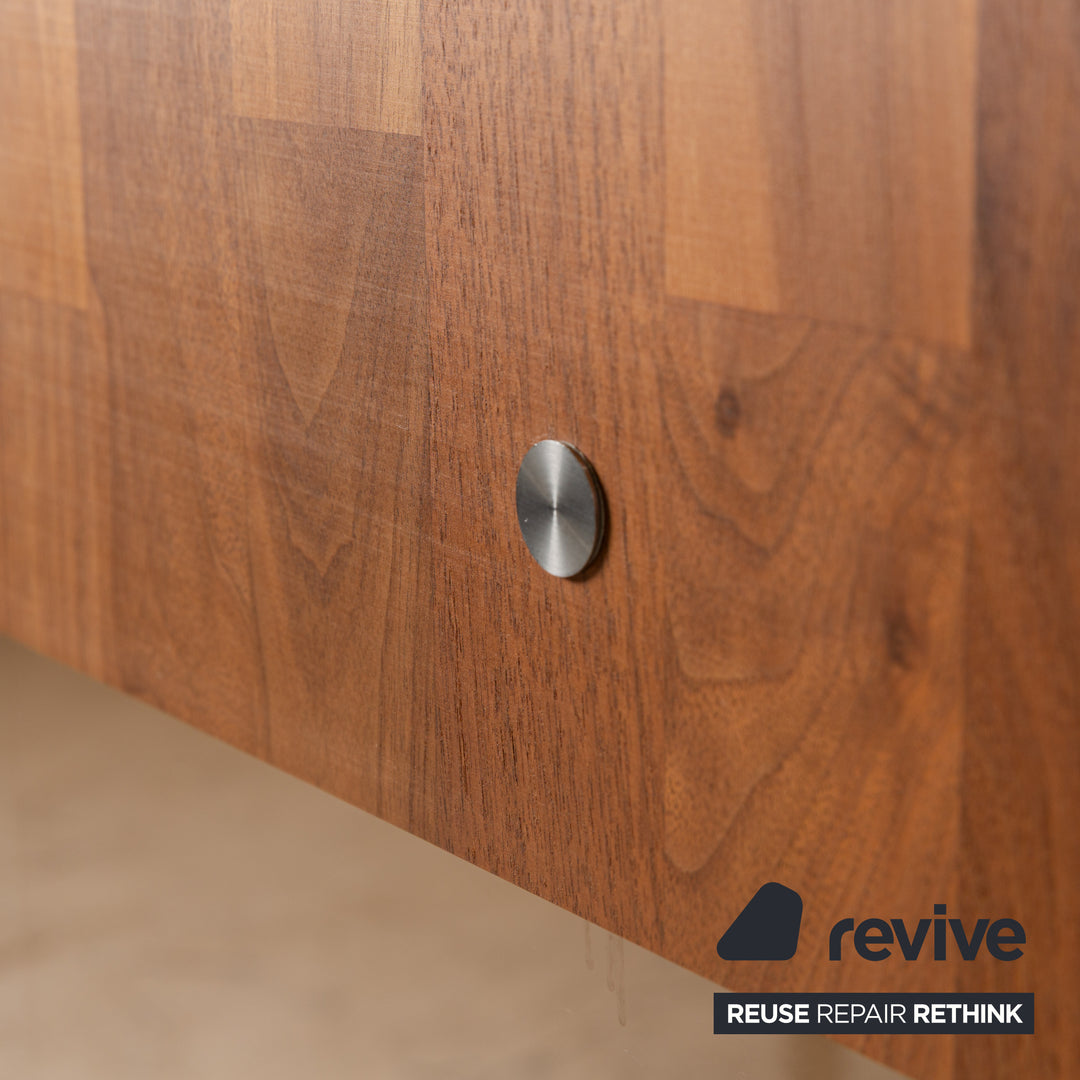 Buffet en bois Hülsta Aunis avec portes coulissantes en verre marron et vitrine