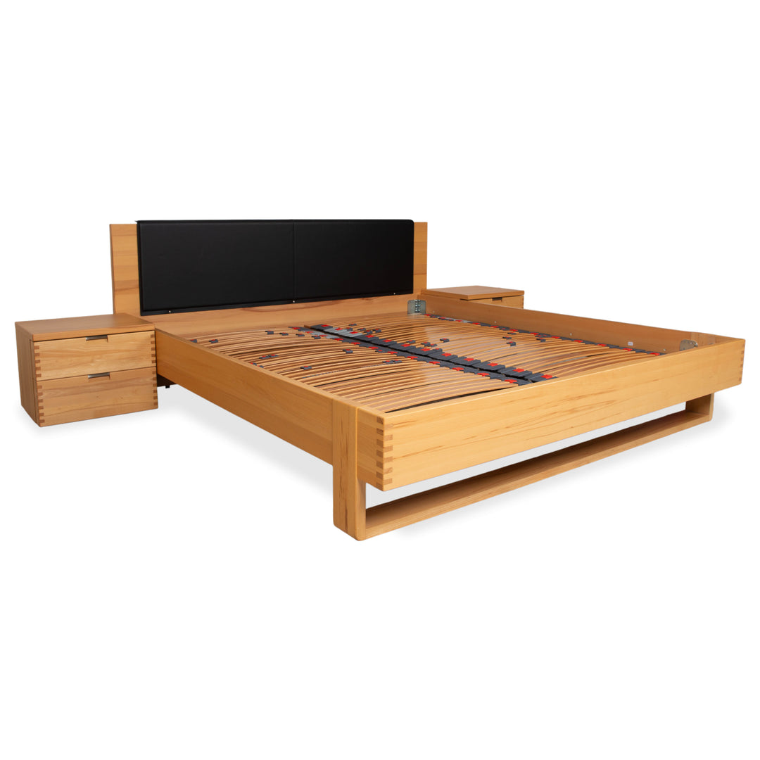 Hülsta Flavo Wood Bed Brown Black with Nightstands Manual Function