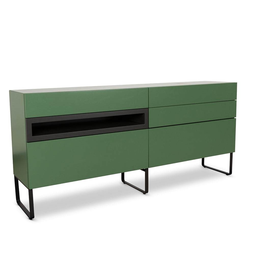 Buffet en bois Hülsta vert lumière intégrée