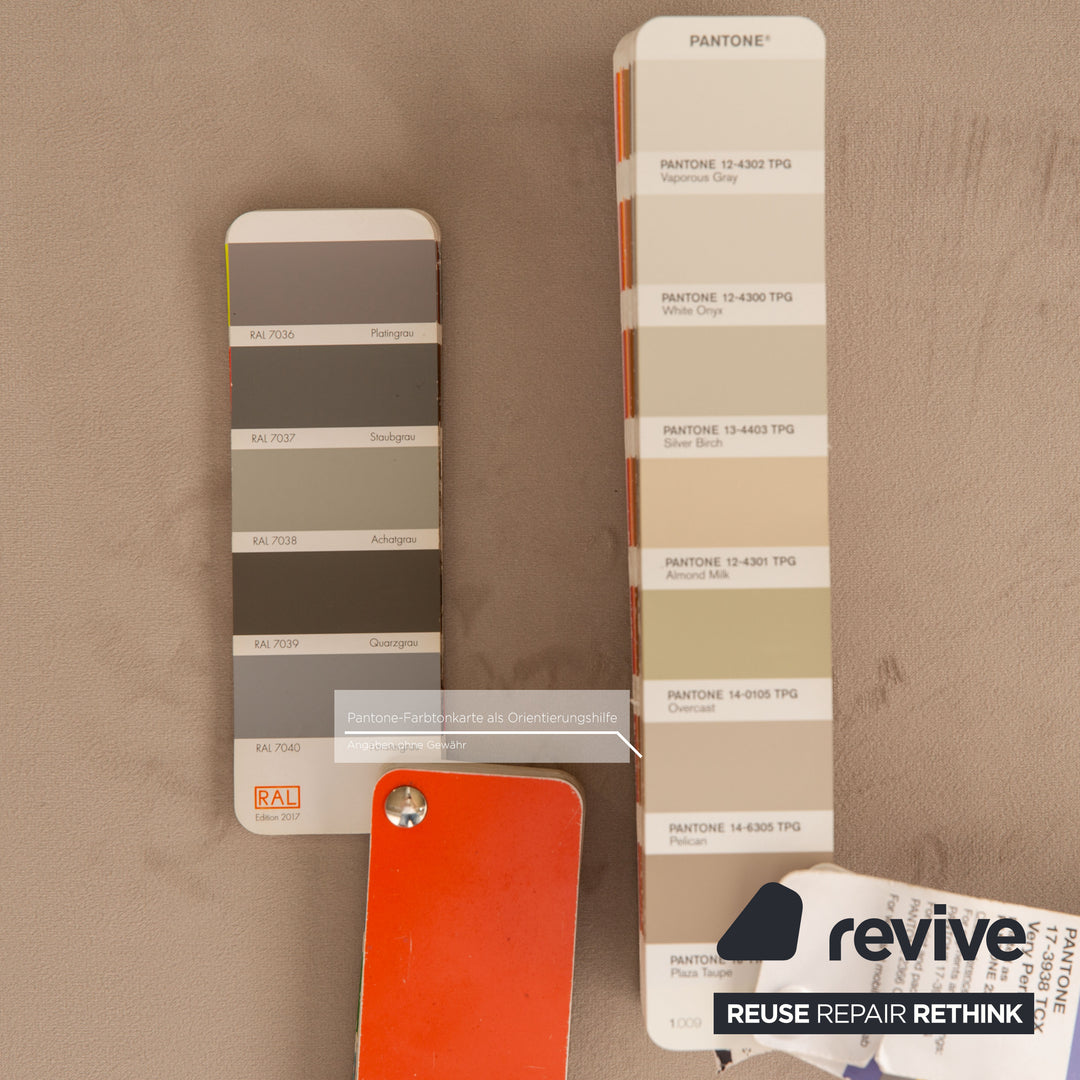 IconX STUDIOS Beluga Samt Stoff Ecksofa Creme Recamiere rechts & links