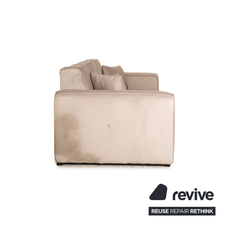 IconX STUDIOS Beluga Samt Stoff Viersitzer Sofa Couch Beige Hellgrau