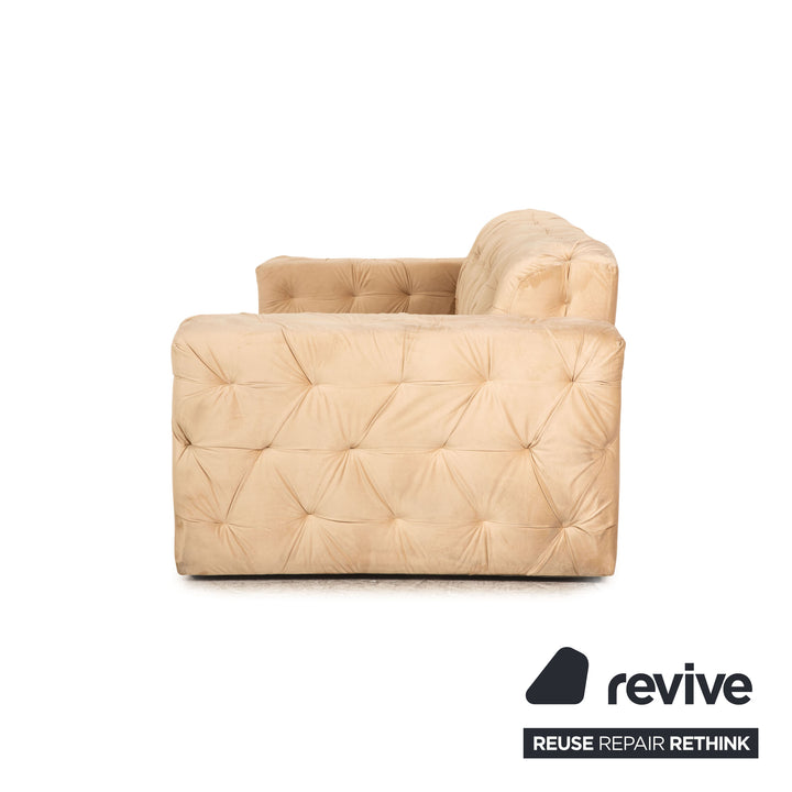 IconX STUDIOS Venus Samt Stoff Dreisitzer Beige Sofa Couch