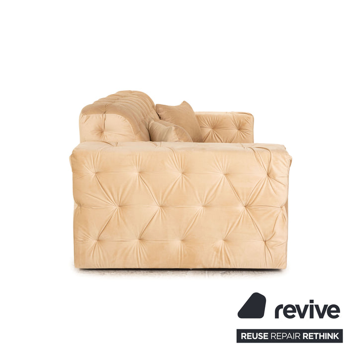 IconX STUDIOS Venus Samt Stoff Dreisitzer Beige Sofa Couch